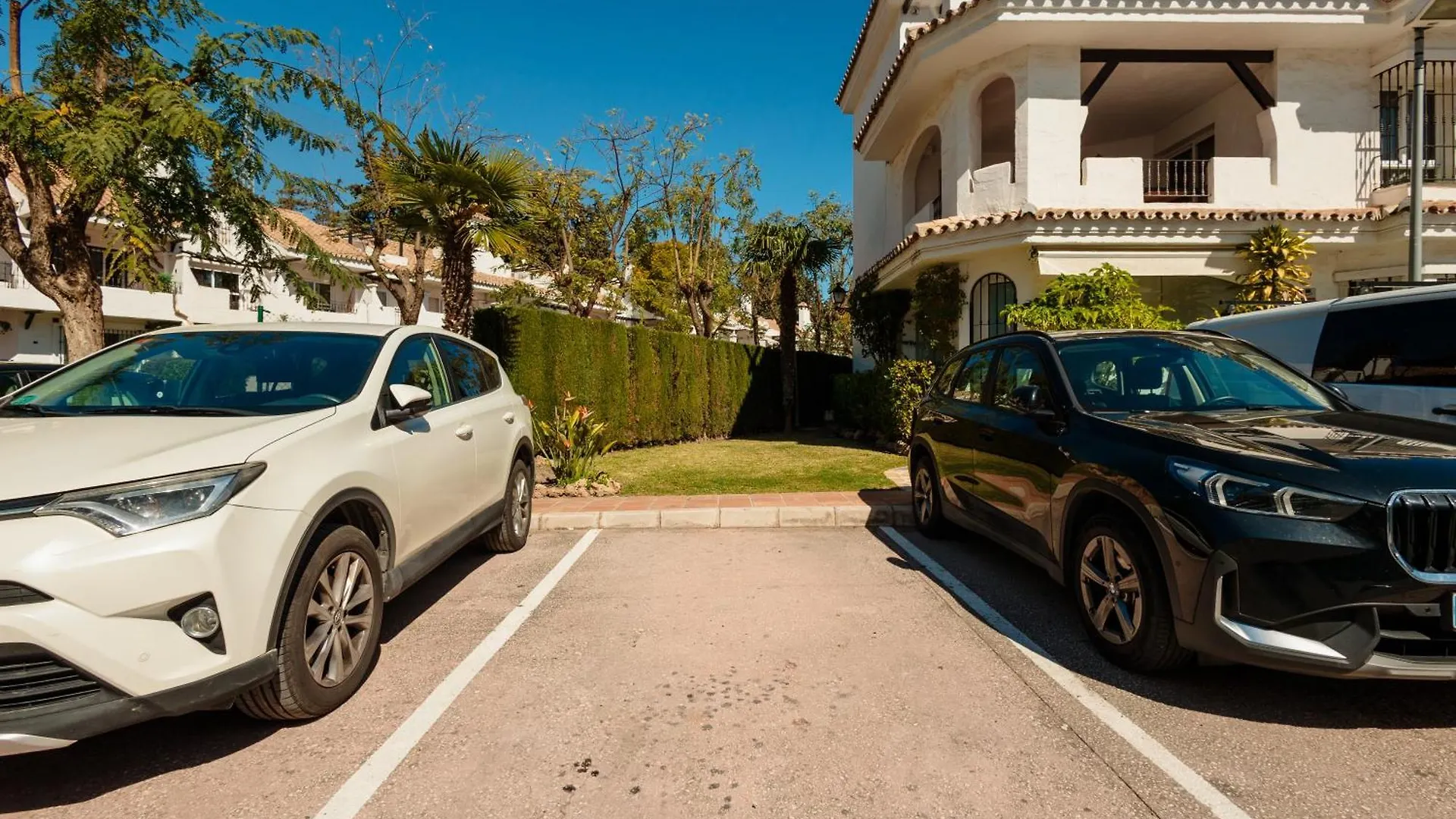 Apartment In Marbella Near Golf And Beach