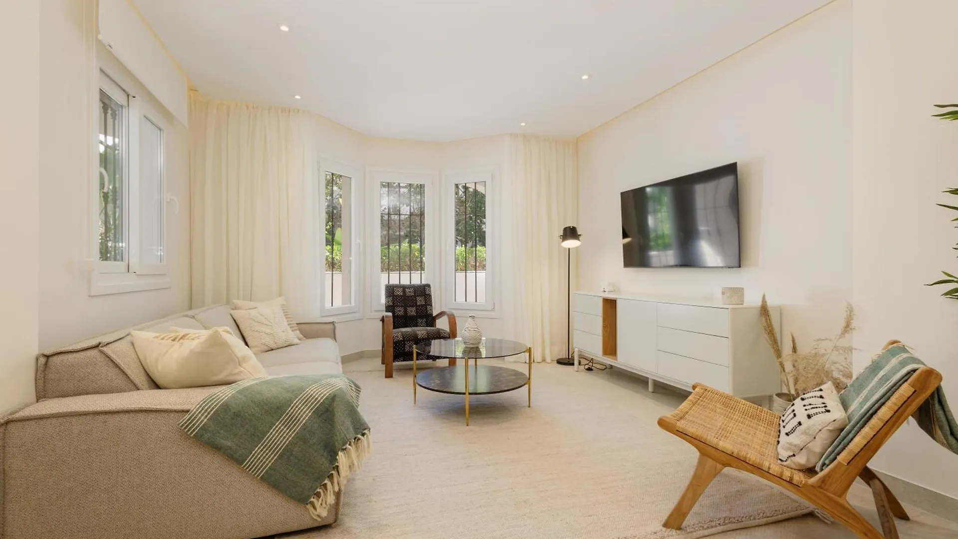 Apartment In Marbella Near Golf And Beach
