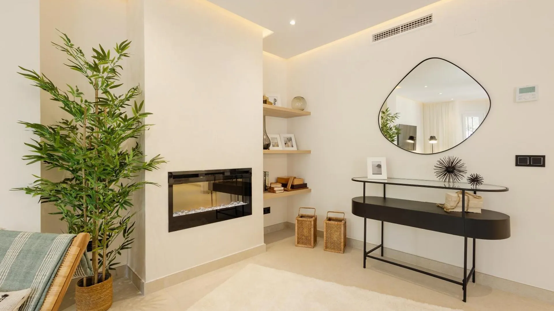 Apartment In Marbella Near Golf And Beach